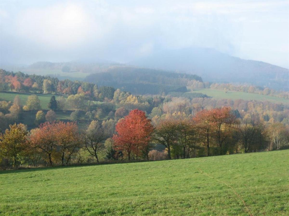 Ferienhaus Rhoenspass Mosbach  المظهر الخارجي الصورة